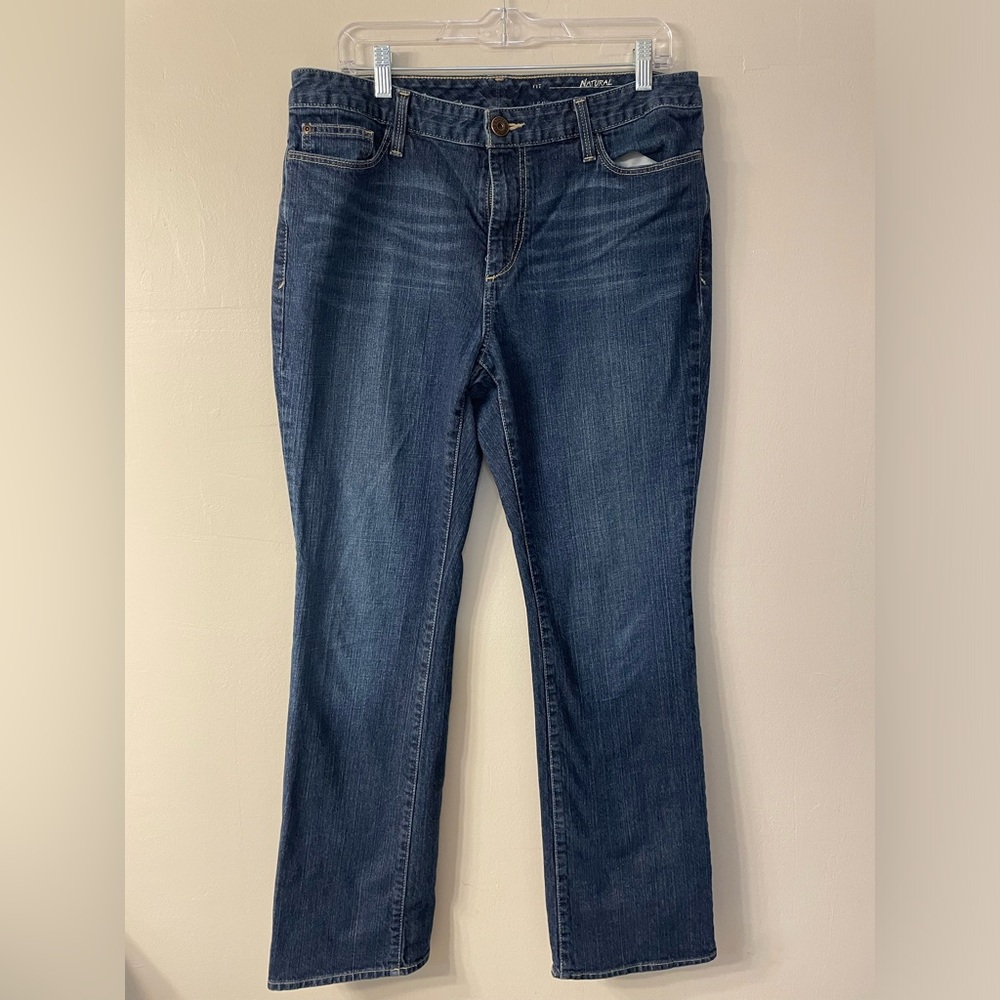 Eddie Bauer Womens Jeans Natural Fit Medium Wash Blue Size 12R Barely Boot